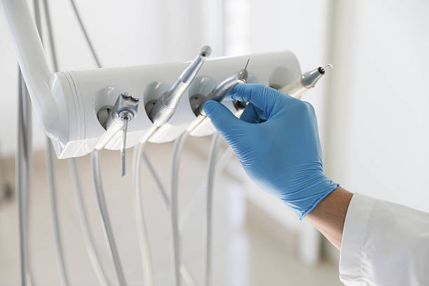 Professional Tooth Extraction technician working in Chesterfield County County, VA